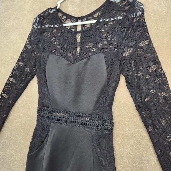BCX Dress Black Lace Long Sleeve Crochet Inset Waist Scoop Neck Mini Dress Sz 3 - Picture 4 of 8